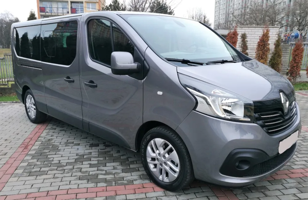Renault Trafic 8+1 (2017) — exteriér
